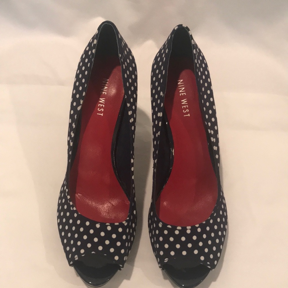 Nine West navy and white polka dot platform pumps
